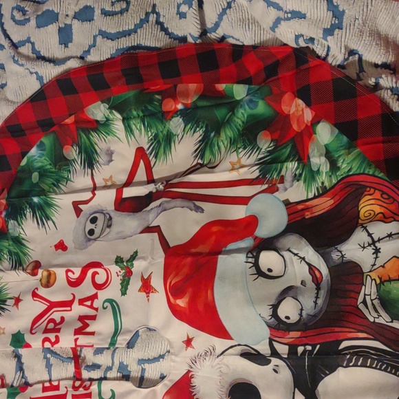 Nightmare before Christmas tree skirt - Picture 2 of 4